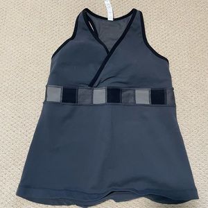 Lulu Lemon tank top (size 10)
